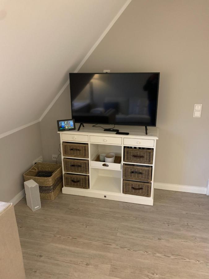 Keitum - Hochwertig Und Gemuetlich Wohnen Unter Reet Apartment Luaran gambar